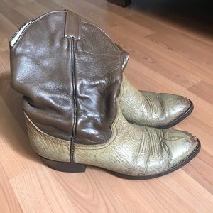 Country western cowboy boots